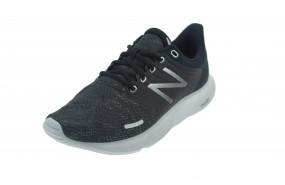 NEW BALANCE M068 MUJER