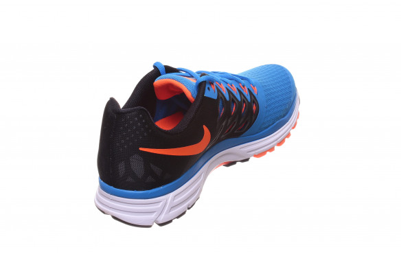 NIKE AIR ZOOM VOMERO 9_MOBILE-PIC3