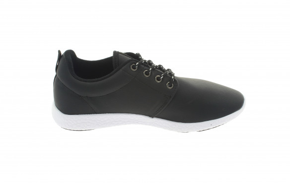 KARHU ENDER WOMAN_MOBILE-PIC3