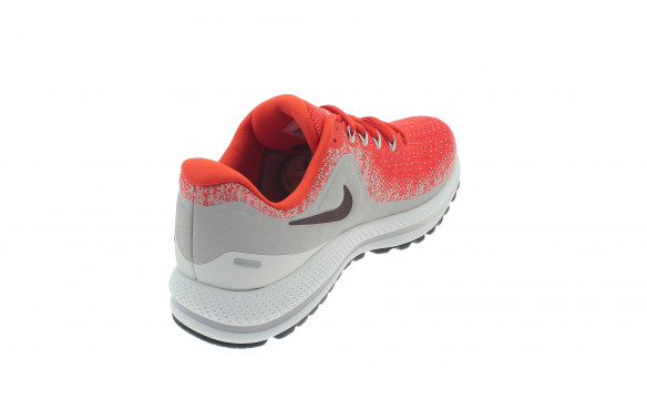 NIKE AIR ZOOM VOMERO 13_MOBILE-PIC3