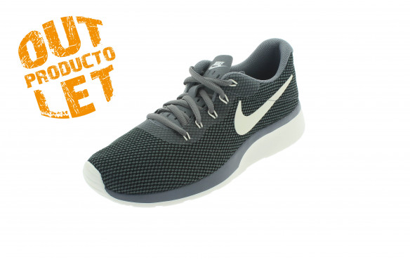 NIKE TANJUN RACER MUJER