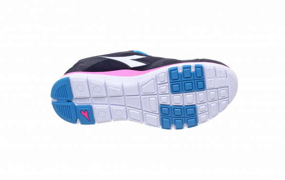 DIADORA HAWK 3 WOMEN_MOBILE-PIC5